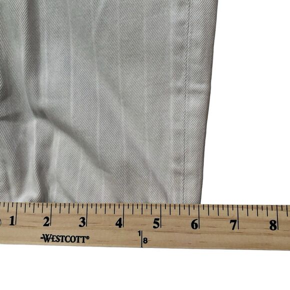 AMERICAN EAGLE Mom Jean 8 Regular High Rise Light Wash/White Stripe #549078 - Picture 6 of 8